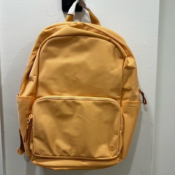 cheap lululemon backpacks New Crew Backpack (Navy) Not your average backpack HOT* Lululemon Backpacks only $49